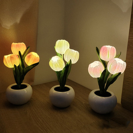 🔥LED лампа за нощно осветление с форма на лале🌷