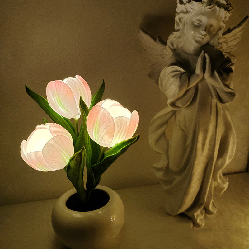 🔥LED лампа за нощно осветление с форма на лале🌷