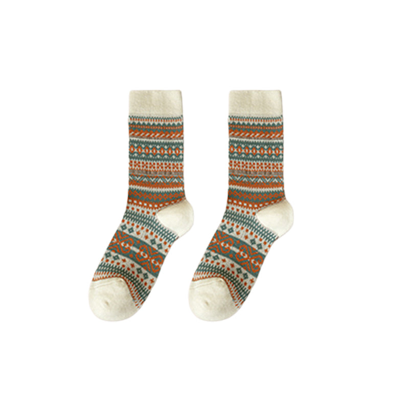 🧦 Socken im Retro-Ethno-Stil