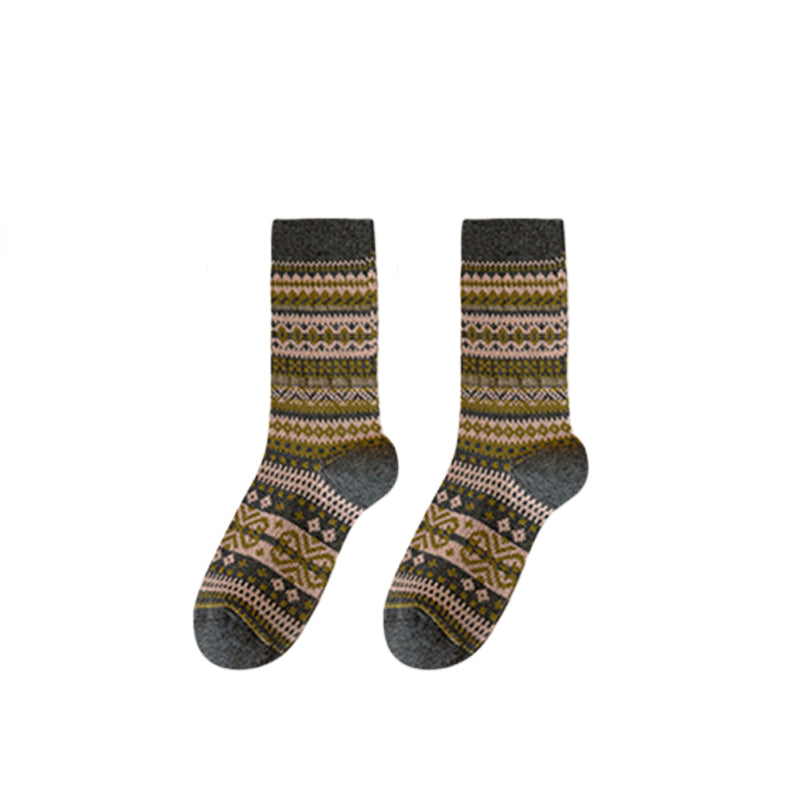 🧦 Socken im Retro-Ethno-Stil